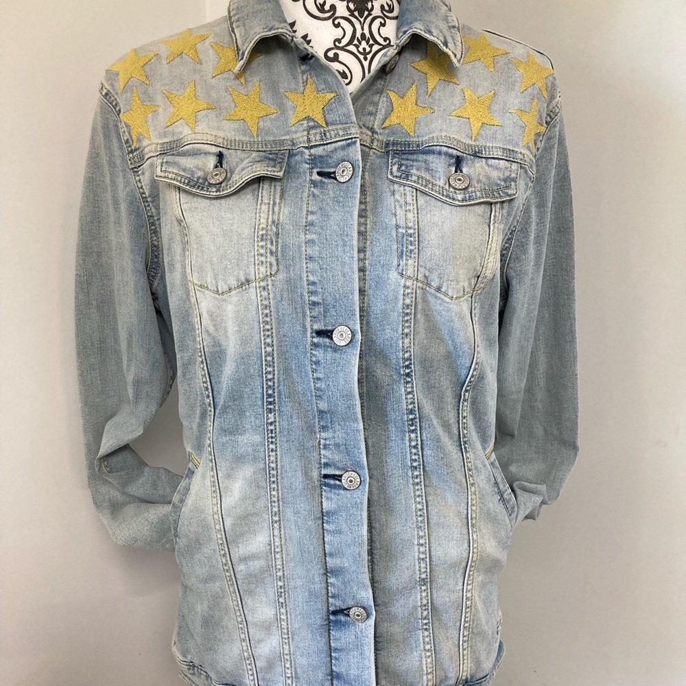 LulaRoe Jaxson Denim Jacket, size L, stretchy.